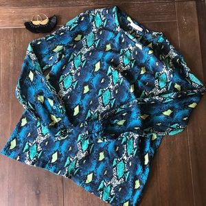 Equipment Femme Blouse 100% silk sz psmall